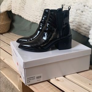 Steve Madden black croc Chelsea boots